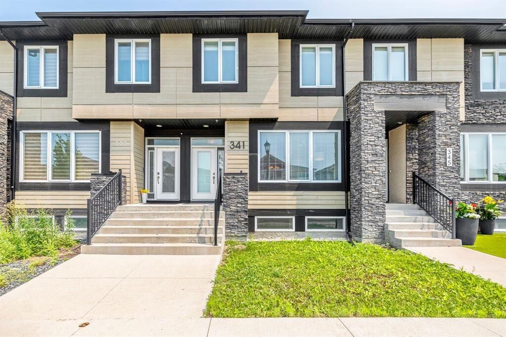 Property Photo:  341 Park West Drive  MB R3Y 0H9 