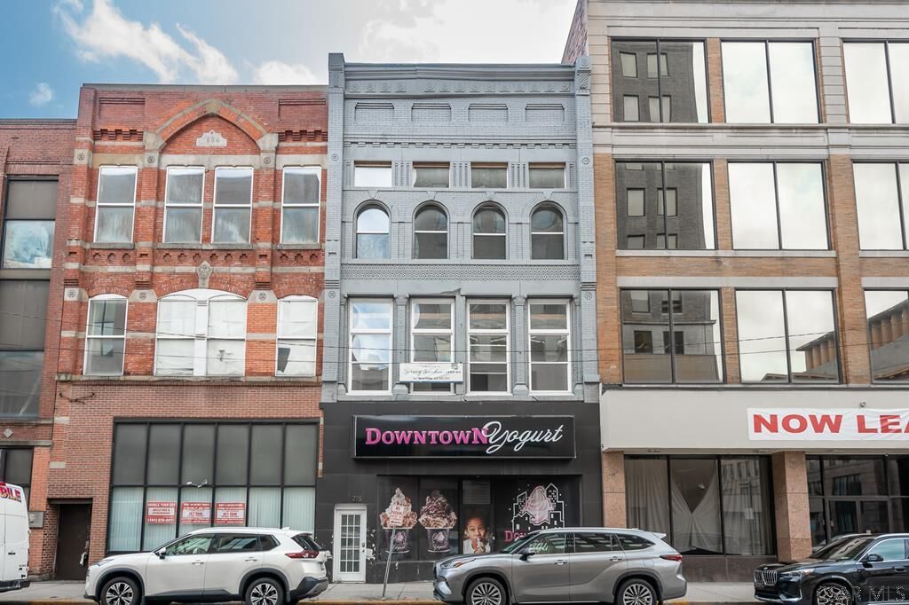 Property Photo:  215 Franklin Street - Unit 302  PA 15901 