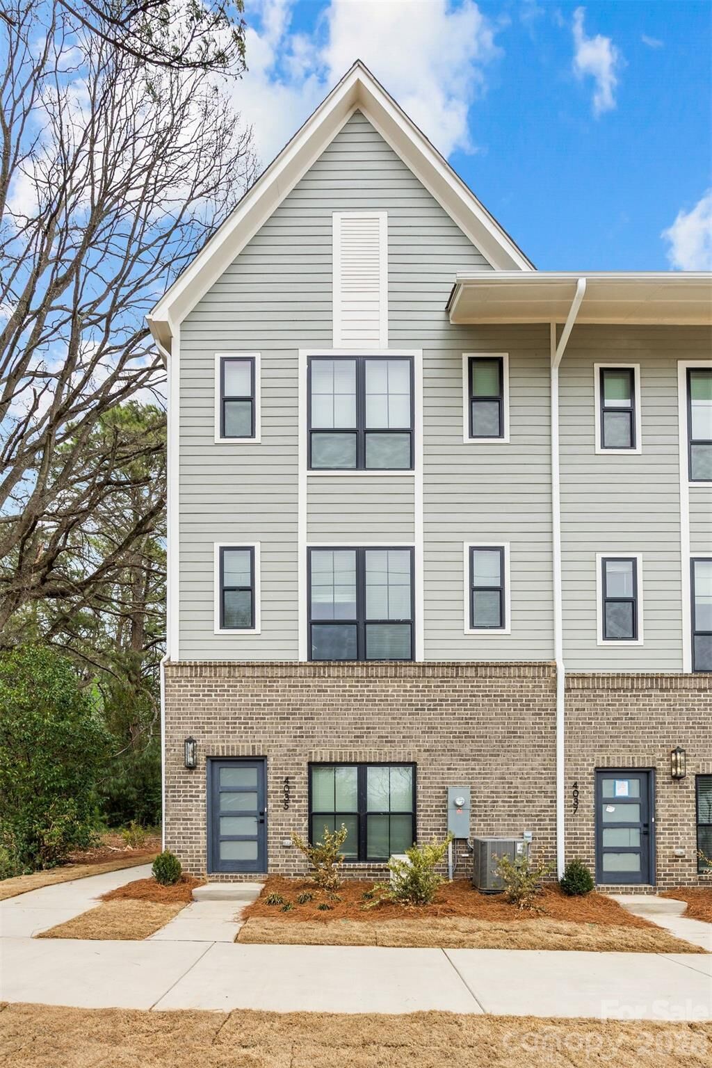 Property Photo: 4039 S Tryon Street NC 28217