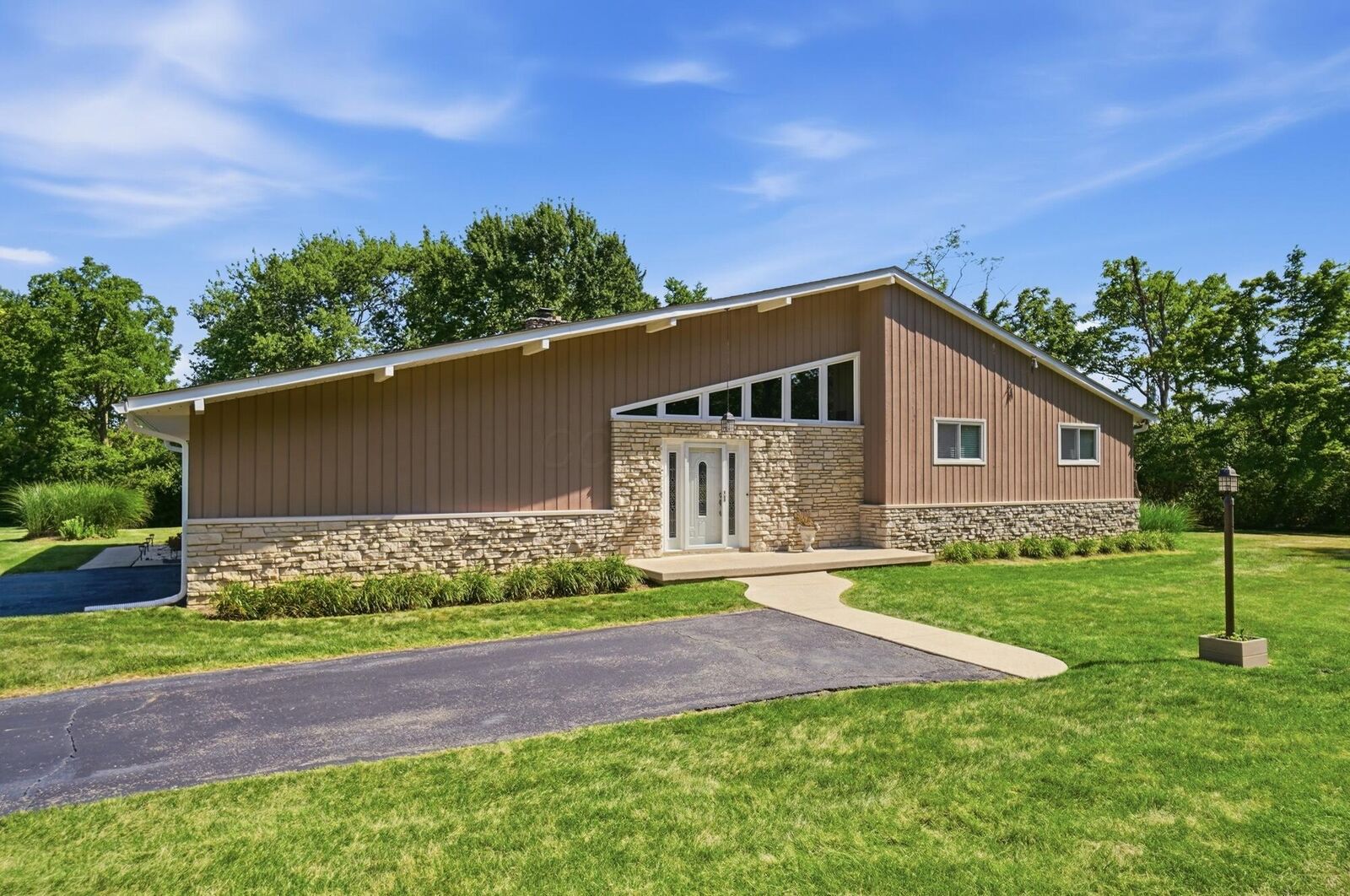 Property Photo: 5146 Norton Road OH 43123