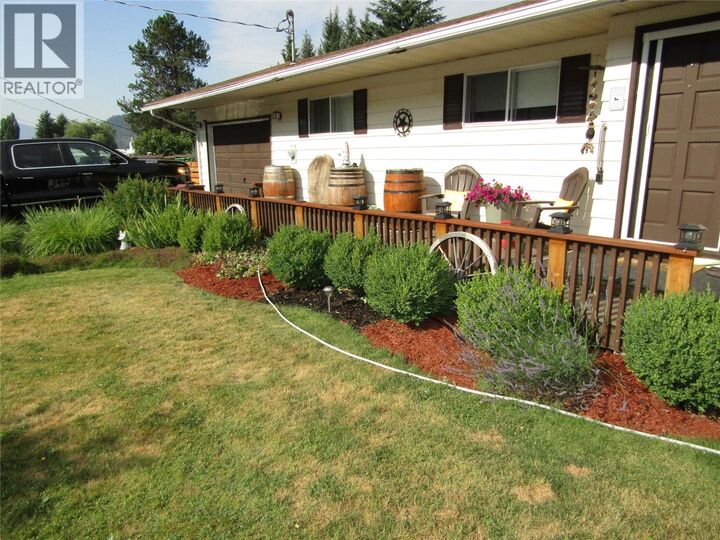 817 Kimberley Avenue — photo 1