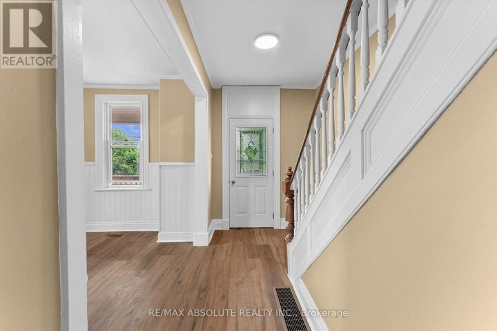 Property Photo: 11 Gould Street ON K0J 1K0