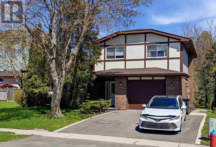 29 Norden Cres — photo 1