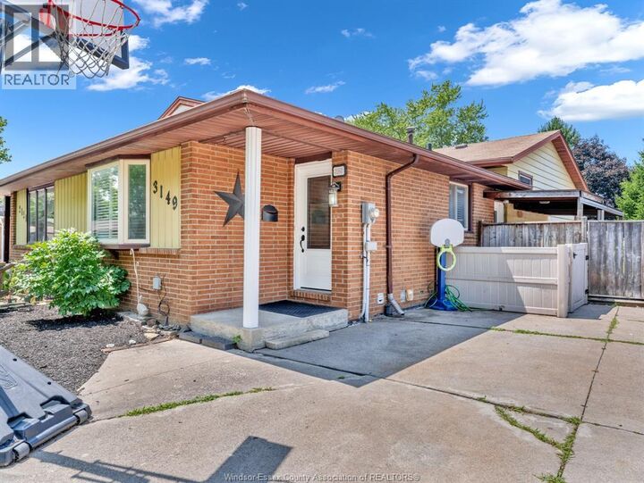 Property Photo:  3149 Elmwood Crescent  ON N8R 1X5 