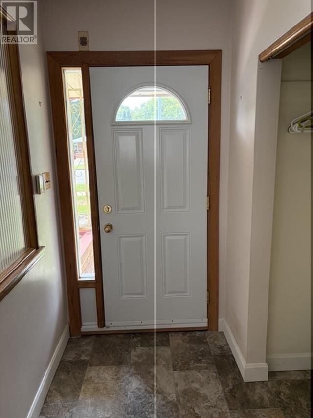 Property Photo:  290 Hodder Ave  ON P7A 1S9 