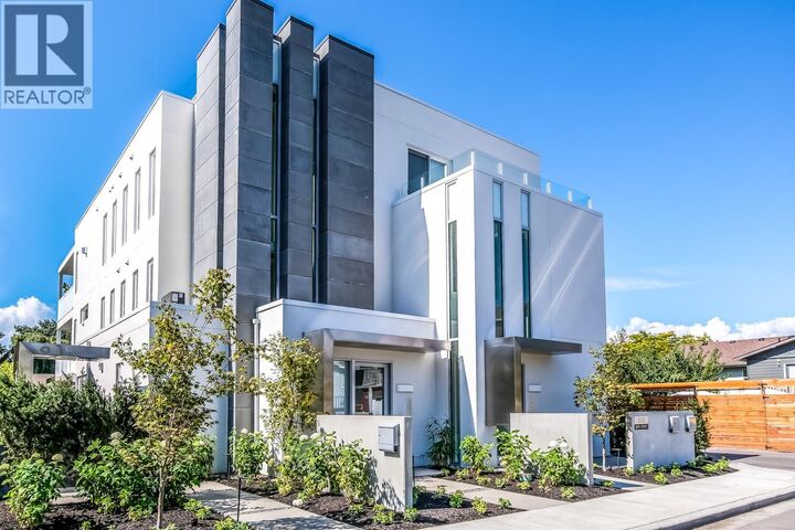 Property Photo:  2630 Bath Street 201  BC V1Y 1M2 