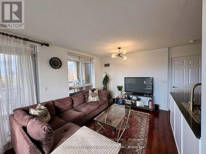Property Photo:  18 Kenaston Gardens 712  ON M2K 3C7 