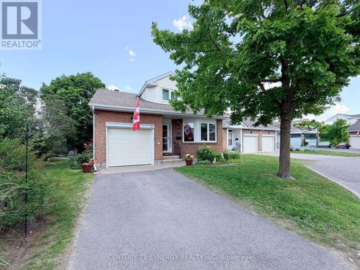 Photo de la propriété: 32 Innesbrook Court 16 ON K2S 1C7