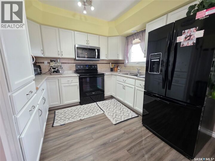 Property Photo:  1321 Herbert Avenue  SK S0H 2A0 
