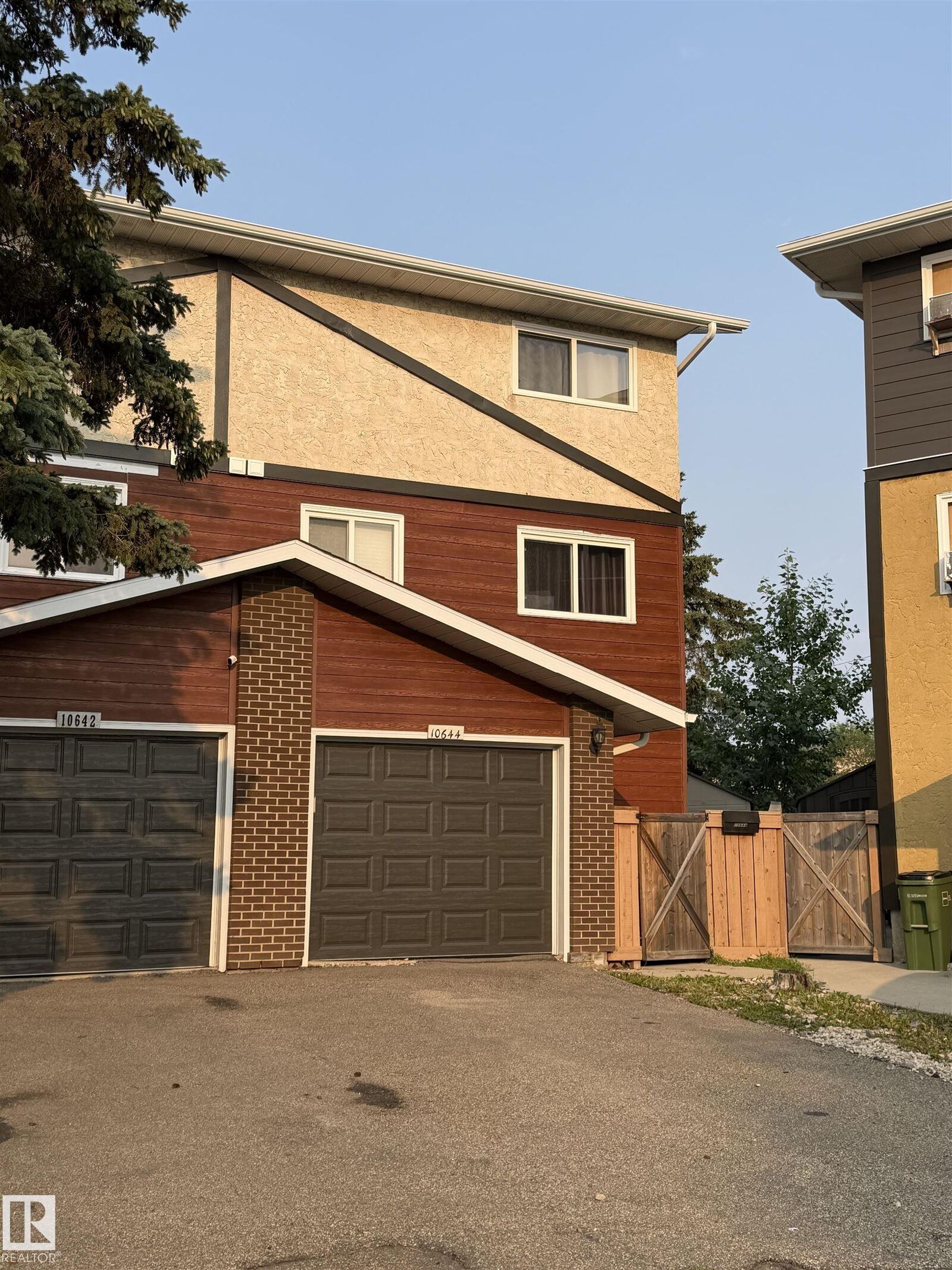 Property Photo: 10644 158 Avenue NW AB T5X 4H5