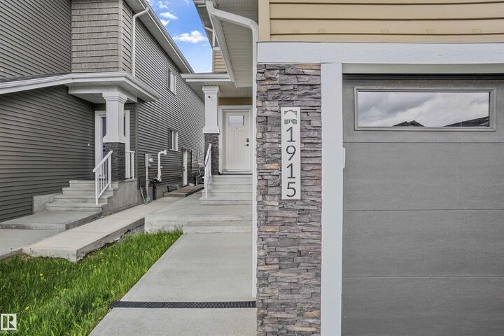 Property Photo: 1915 164 Street SW AB T6W 5J8