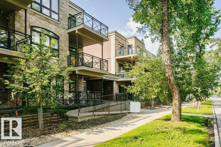 Property Photo:  10811 72 Avenue NW 209  AB T6E 1A4 