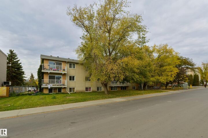 Property Photo: 10140 151 Street NW 205 AB T5P 1T4
