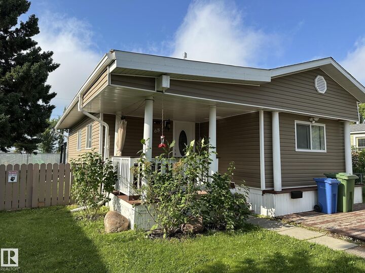 4204 47 Street 68 — photo 1