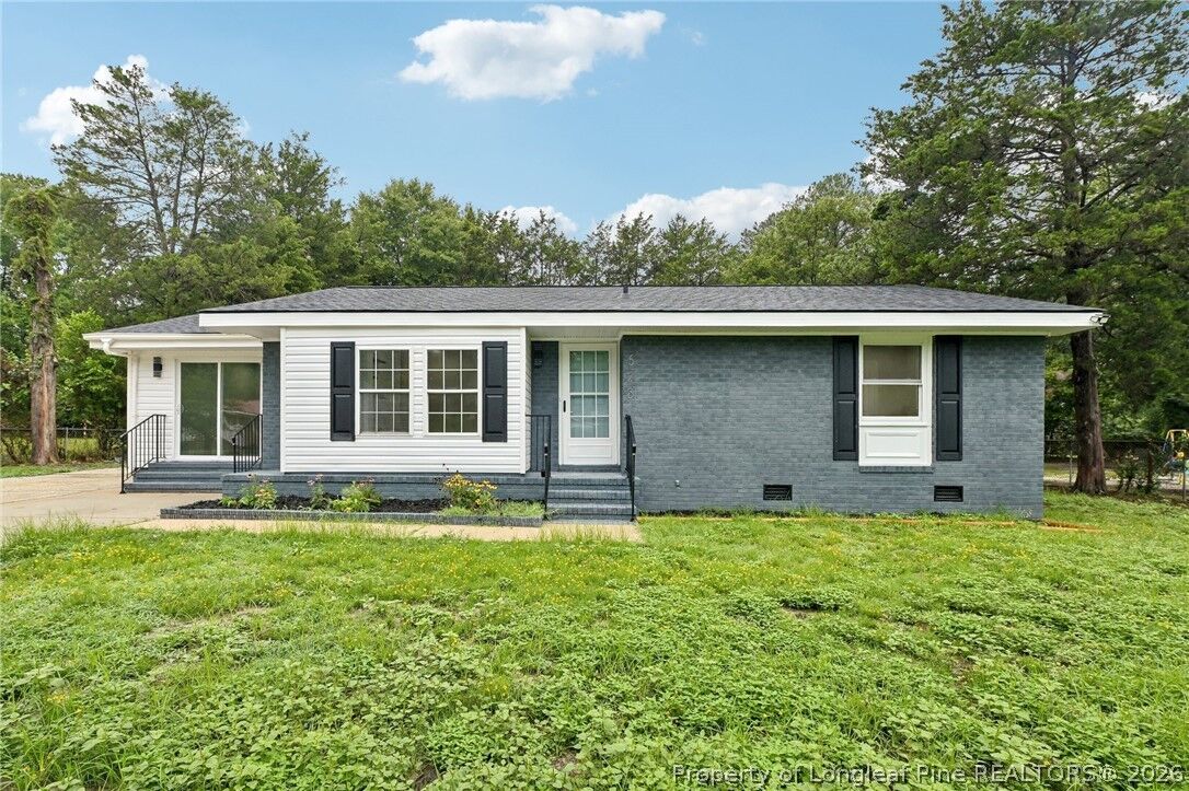 Property Photo: 628 Goodyear Drive NC 28390