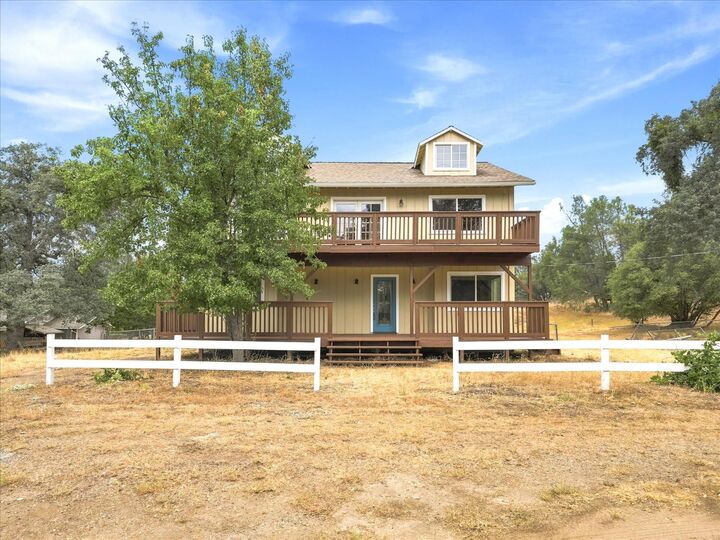 Property Photo: 47413 Road 417 CA 93614