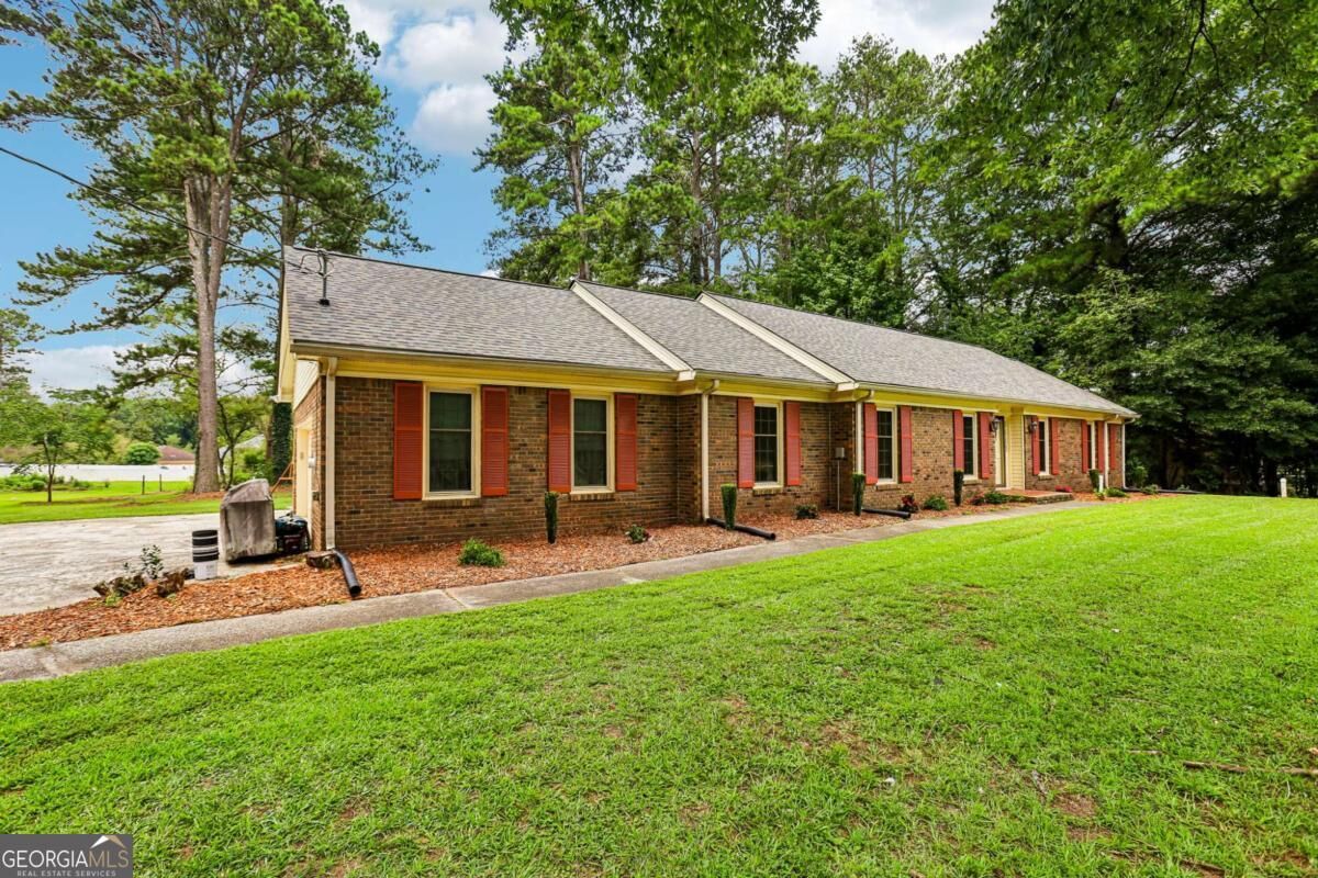 Property Photo:  145 White Road  GA 30214 