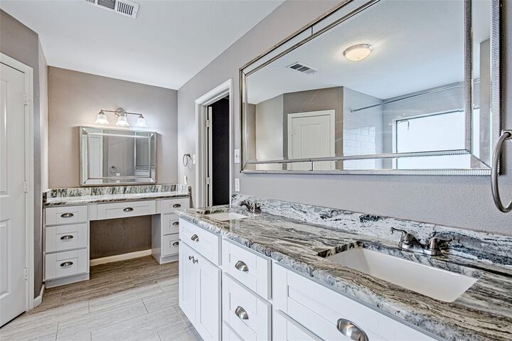 Property Photo:  3323 Lost Hollow Drive  TX 77339 