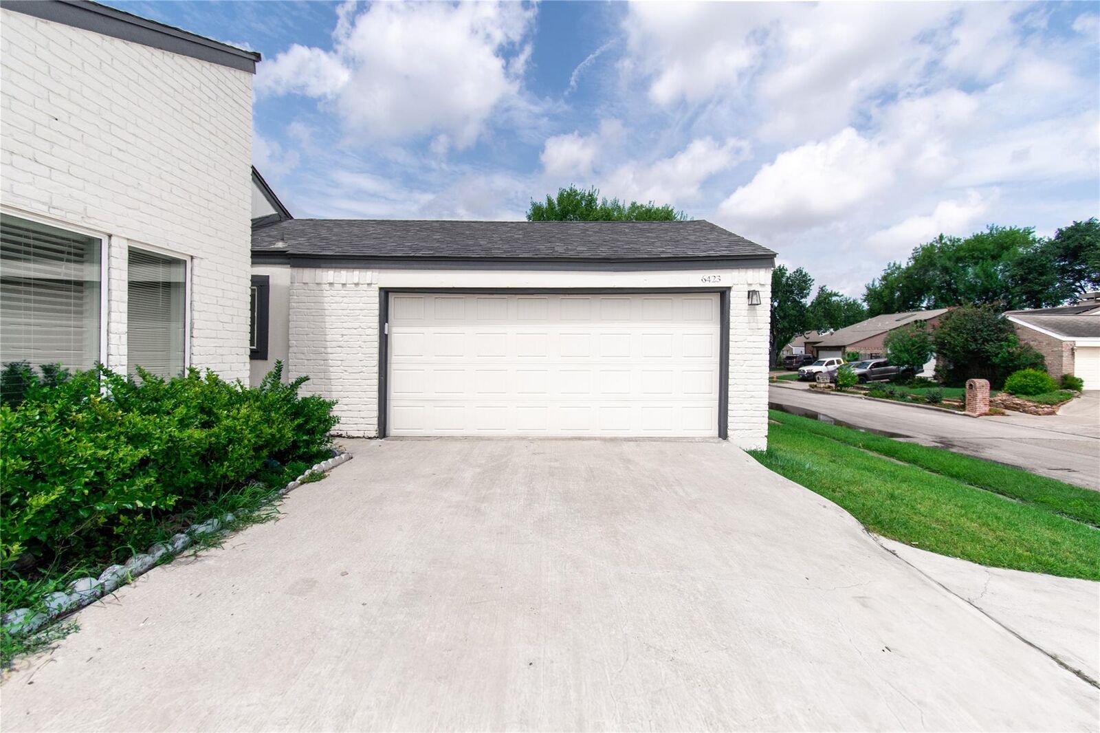 Property Photo: 6423 Coachwood Drive TX 77035