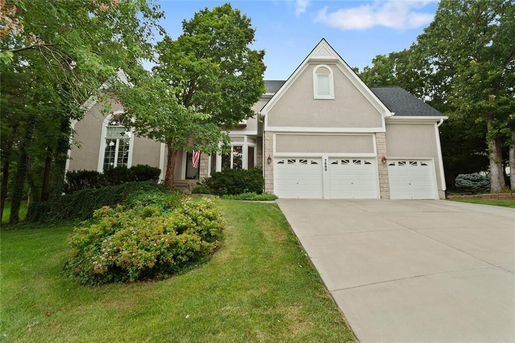 Property Photo: 7560 Eicher Drive KS 66217
