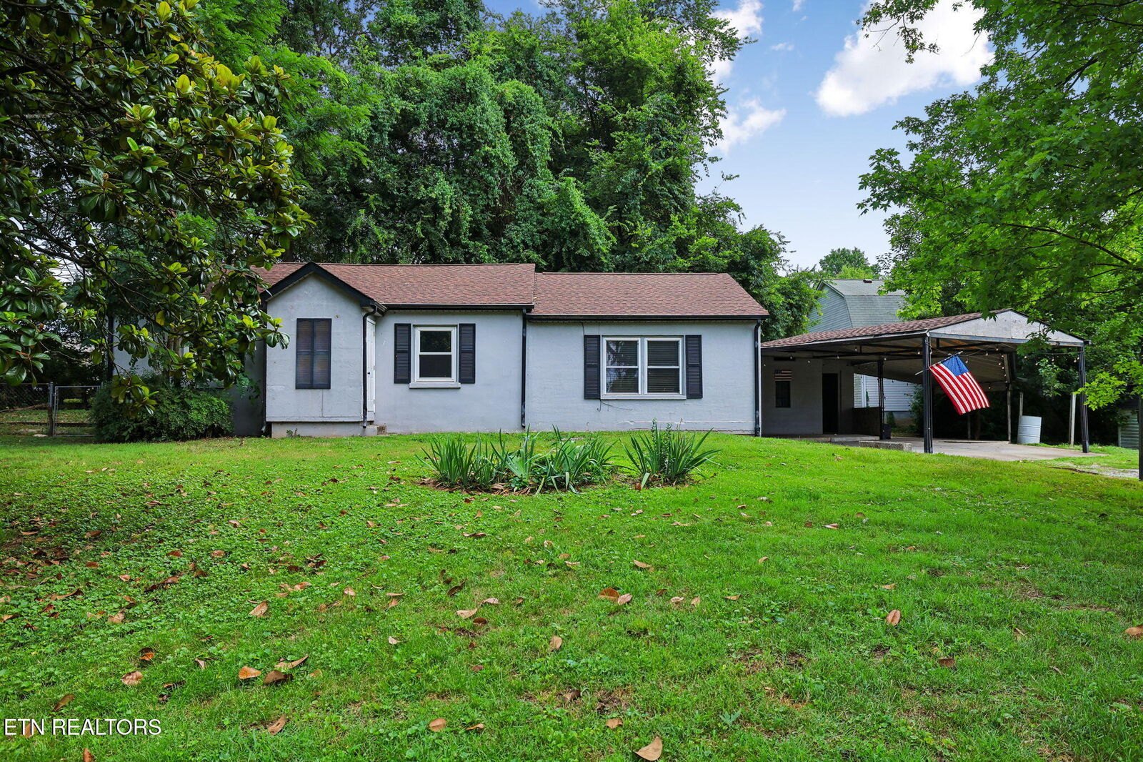 Property Photo: 810 Velma Lane TN 37129