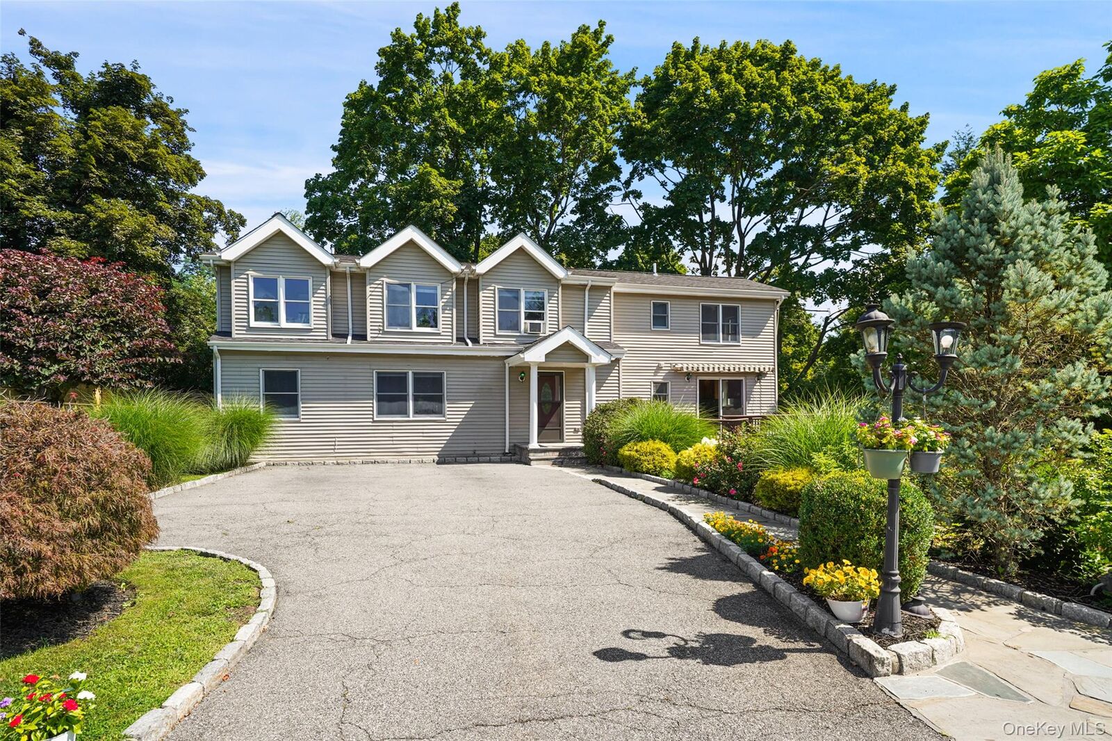 Property Photo: 2079 Baldwin Road NY 10598