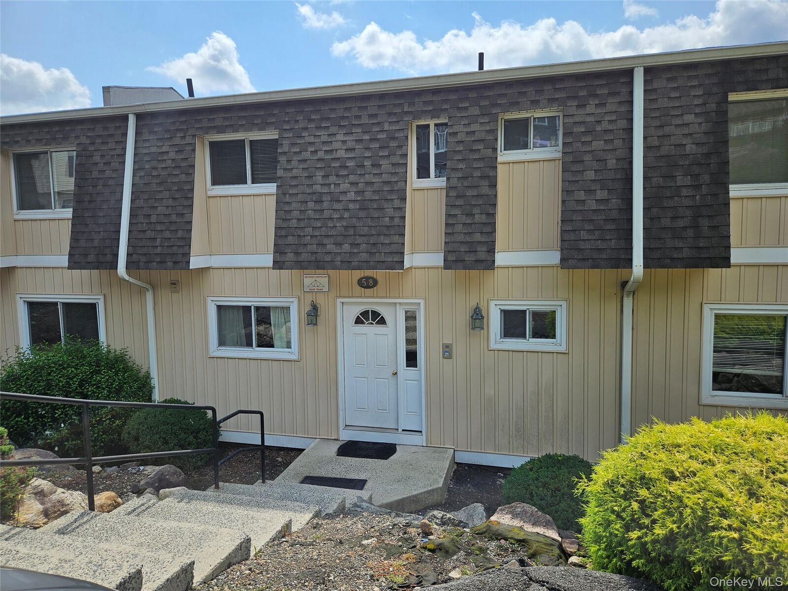 Property Photo:  16 Pavilion Ridge Way 6  NY 10901 