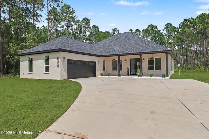 Property Photo:  5528 Richmond Street  MS 39564 