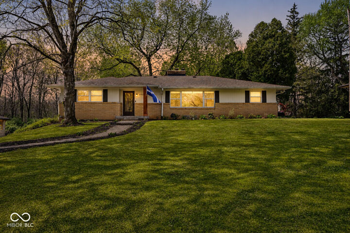 Property Photo: 4709 Andover Square IN 46226