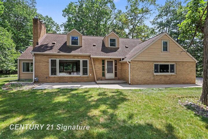 Property Photo: 3572 Meadowood Court MI 48706