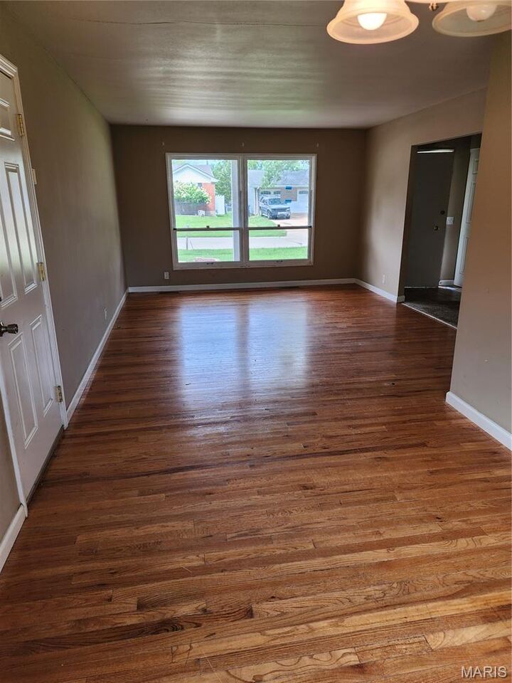 Property Photo:  2960 Devonshire Drive  MO 63033 