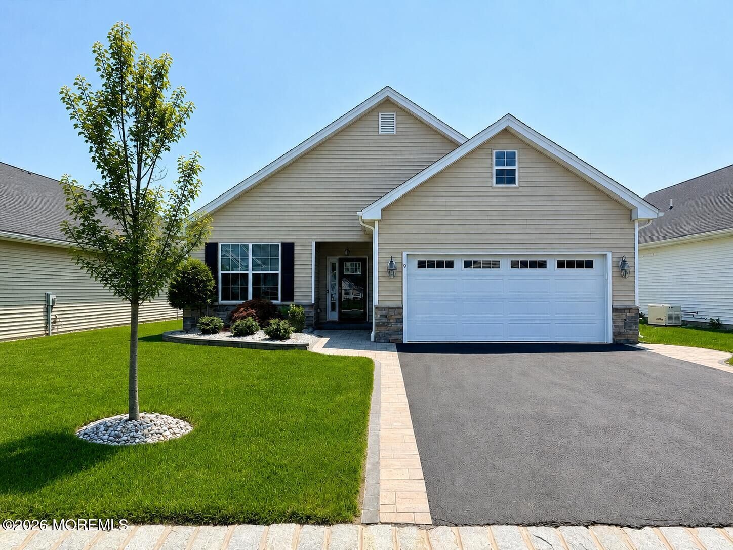 Property Photo:  9 Emerald Road  NJ 08533 