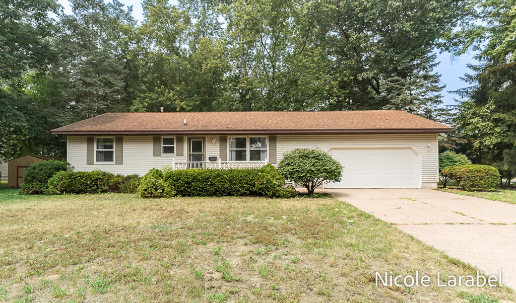 Property Photo: 16362 Robbins Road MI 49417