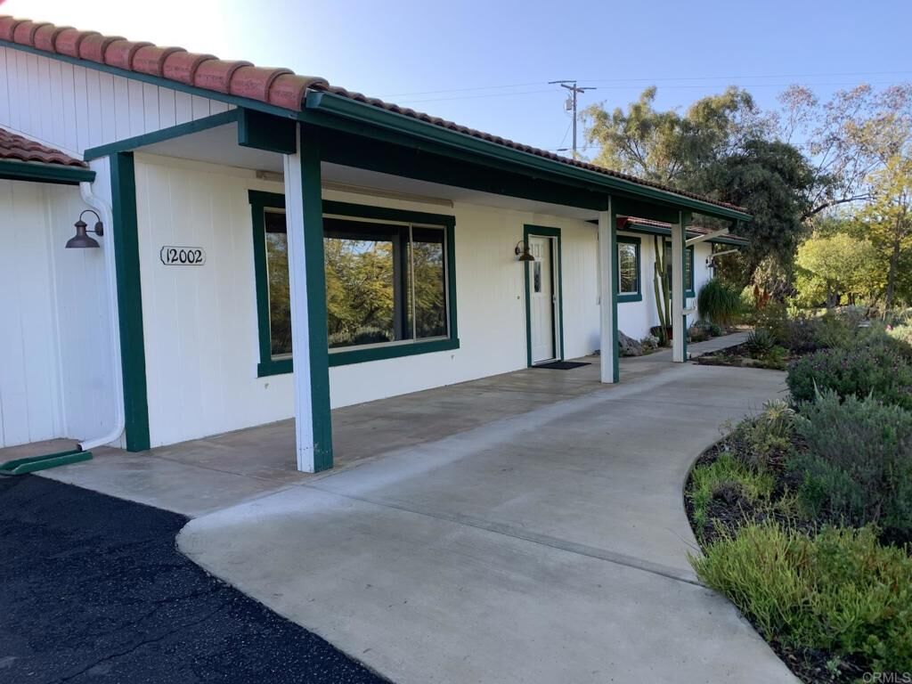 Property Photo:  12002 Sky View Drive  CA 92082 