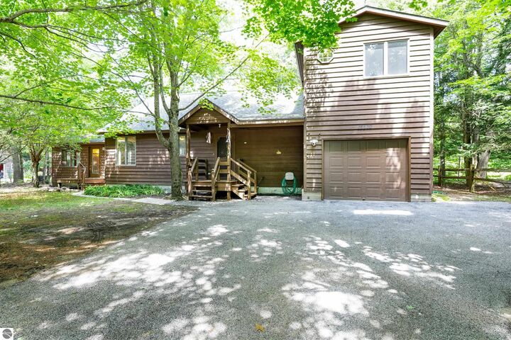 Property Photo: 15570 Betsie River Drive MI 49683