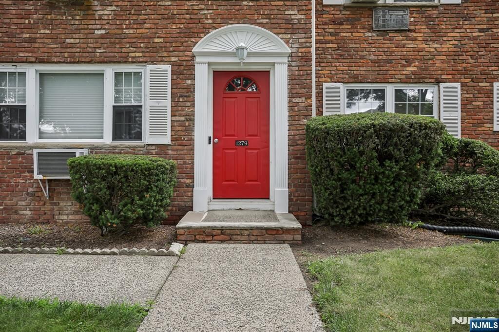 Property Photo: 1279 Valley Road B NJ 07470