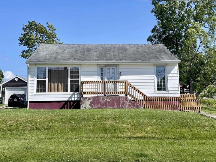 358 Columbia Street — photo 1