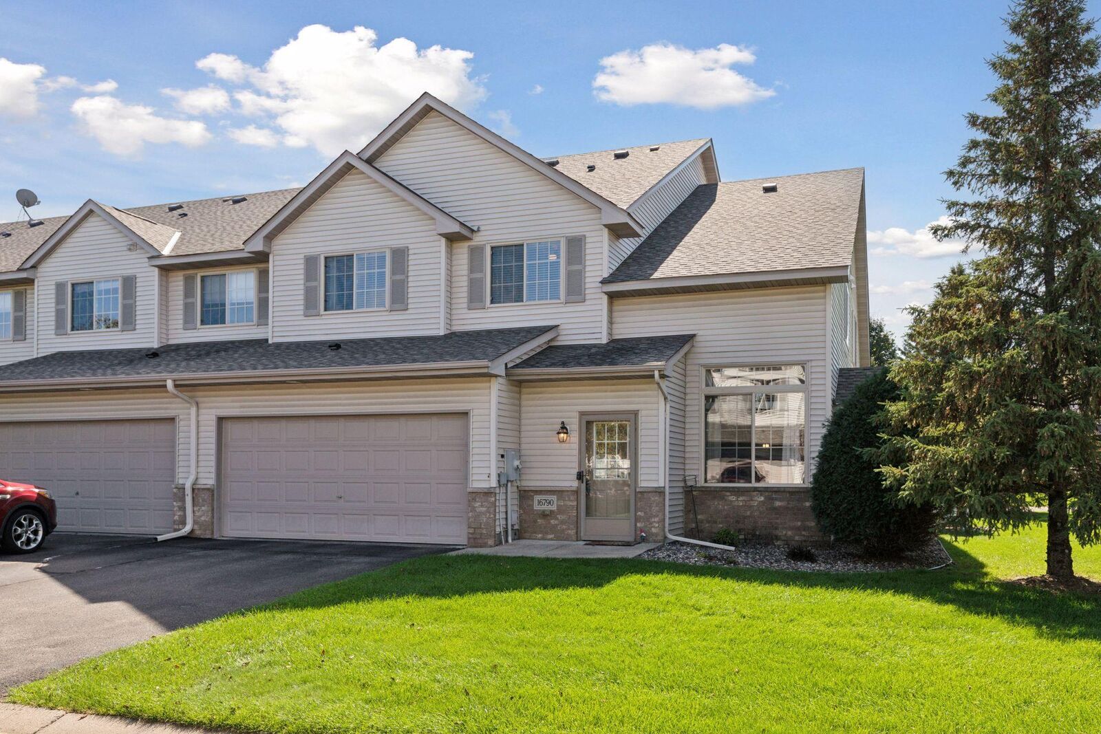 Property Photo:  16790 Embers Avenue  MN 55024 