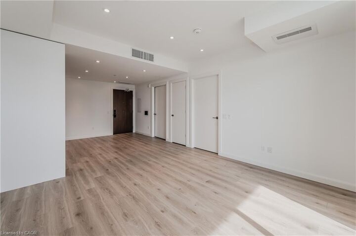 Property Photo: 741 King Street W 1206 ON N2G 0E9