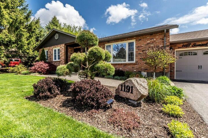 Property Photo: 1191 Sunset Drive ON L0S 1C0