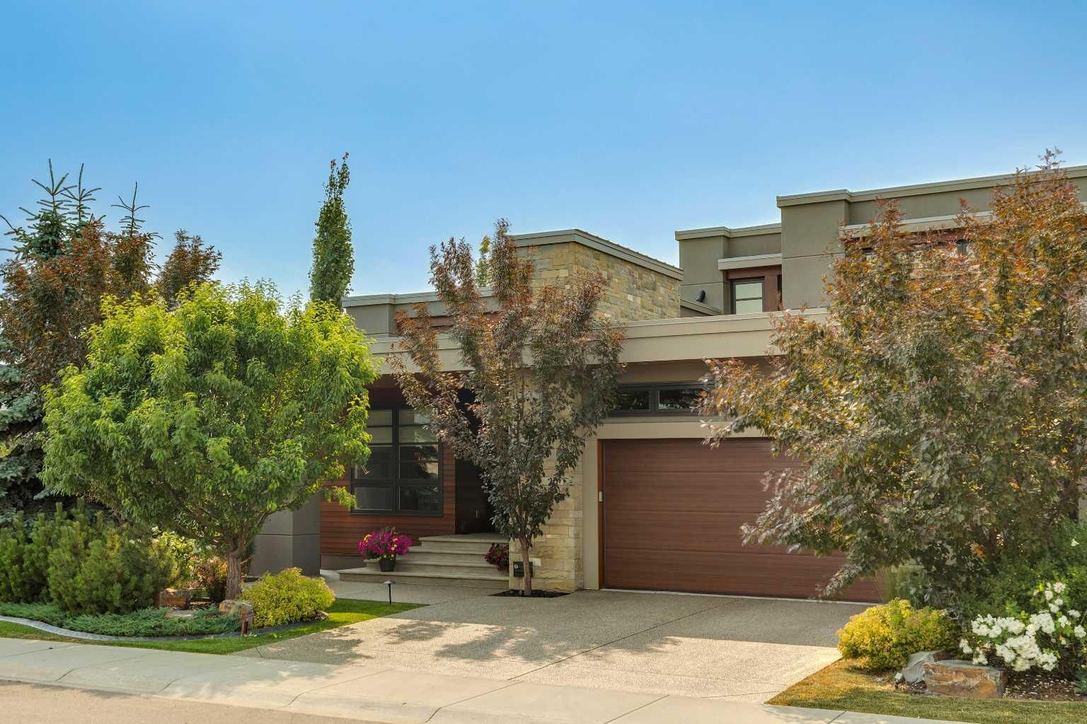 Property Photo: 67 Aspen Ridge Square SW AB T3H 1T2