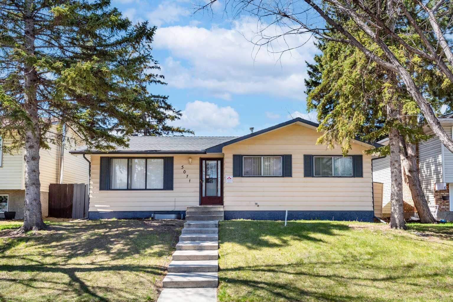 Property Photo: 5071 Whitestone Way NE AB T1Y 1T2