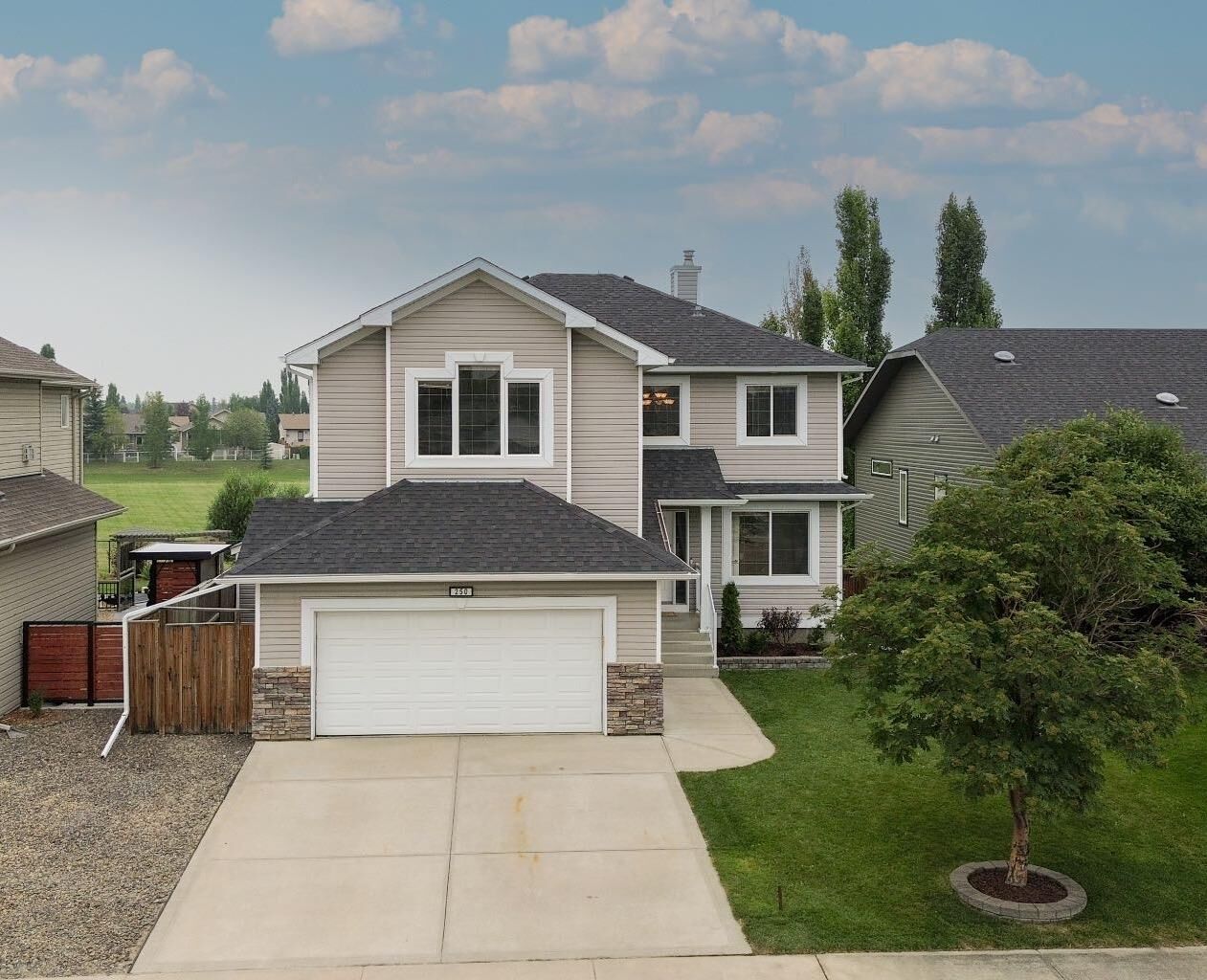 Property Photo:  250 Addington Drive  AB T4R 3N4 