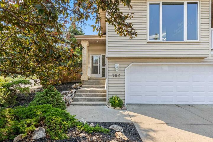 Property Photo: 162 Millbank Hill SW AB T2Y 2Z2