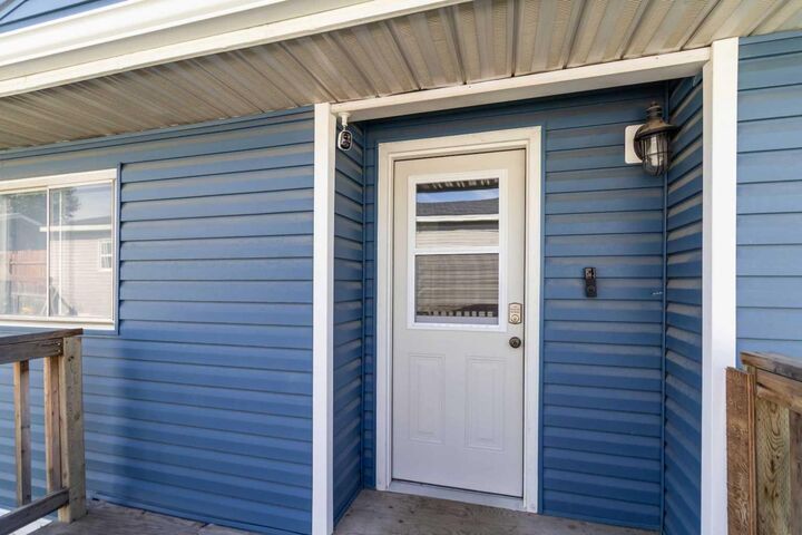 Property Photo:  180 Greenbriar Bay  AB T9H 3Y4 