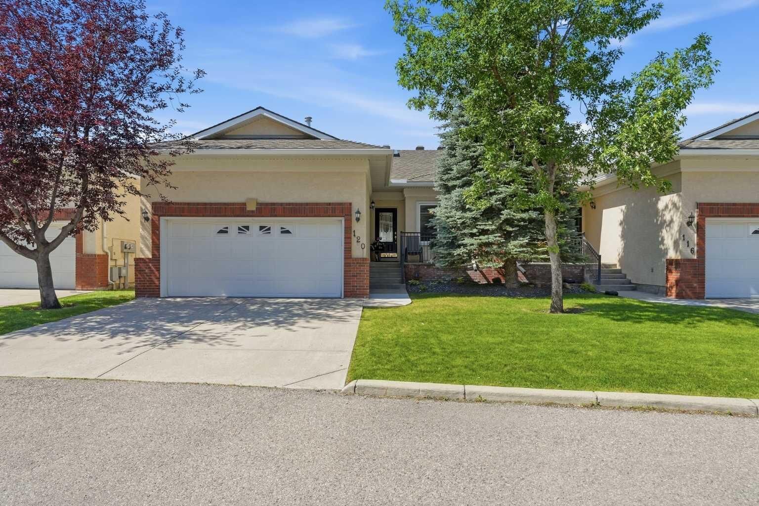 Property Photo: 120 Sierra Morena Landing SW AB T3H 4K4