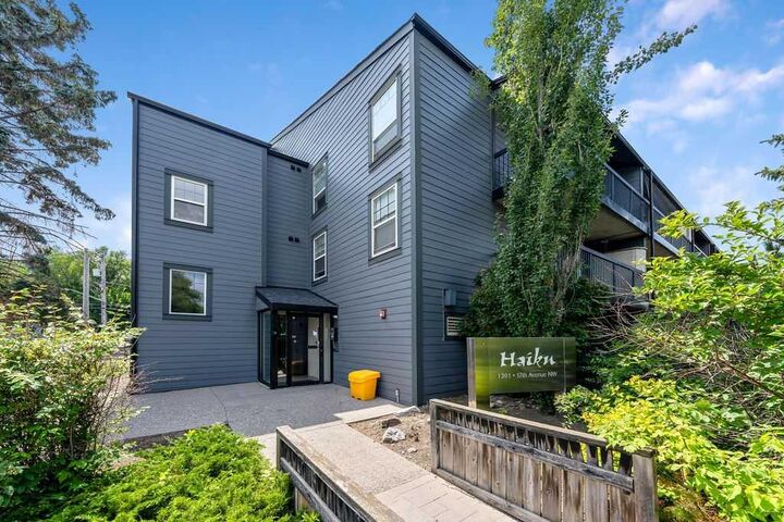 Property Photo:  1301 17 Avenue NW 204  AB T2M 0R2 