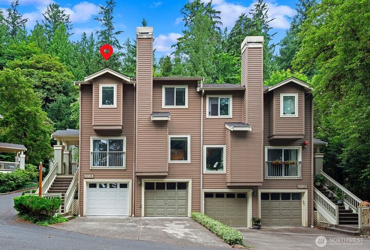 Property Photo:  9205  177th Place NE 1  WA 98052 