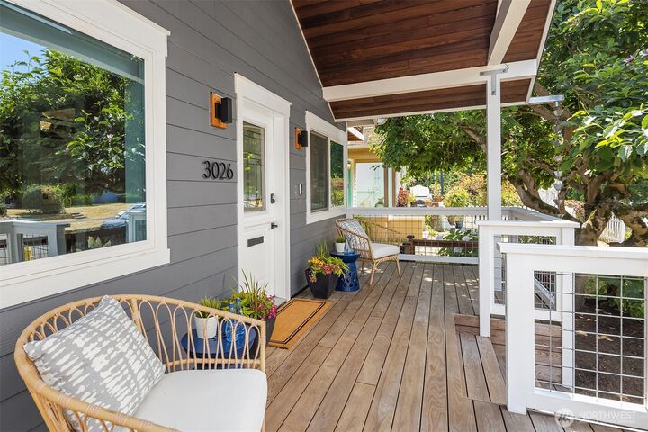 Property Photo:  3026  62nd Avenue SW  WA 98116 