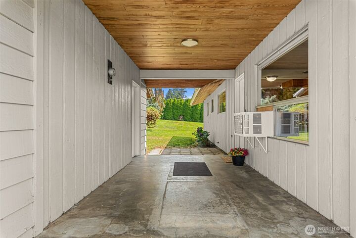 Property Photo:  783 N Keller Avenue  WA 98802 